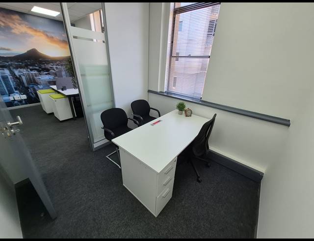55M² OFFICE TO LET IN SANDTON CENTRAL